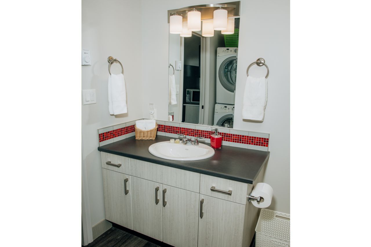 Modern vanity